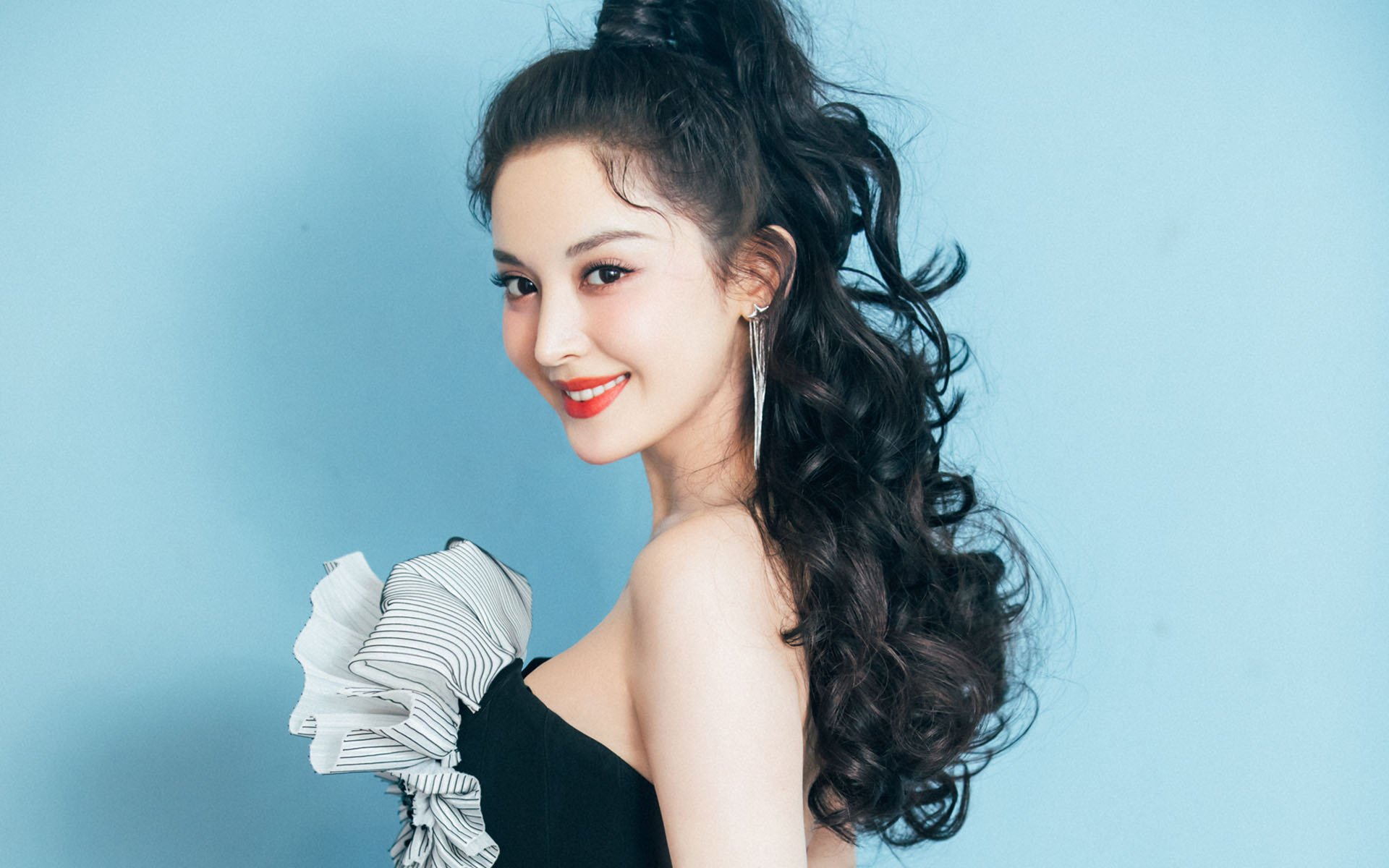 虚拟巅峰，马刺VR全息战术破解上海队东方谜题